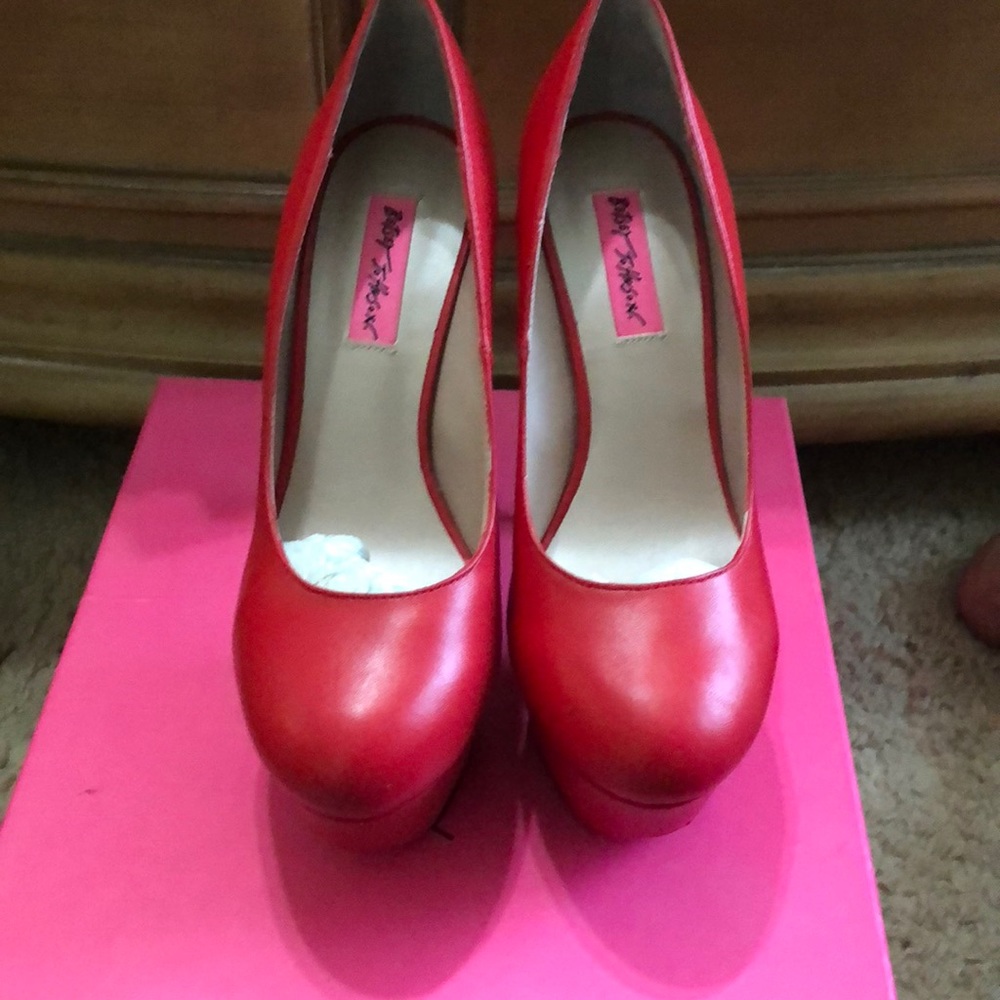 Betsey Johnson Red Leather "Gillian" Pump